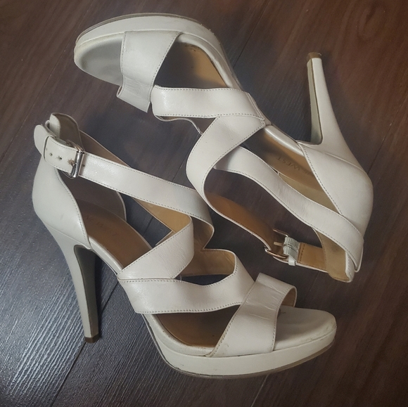 Nine West tan stiletto sandals - Picture 3 of 15